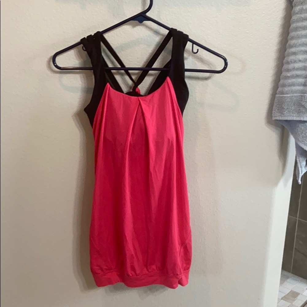 Lululemon tank with built in bra
